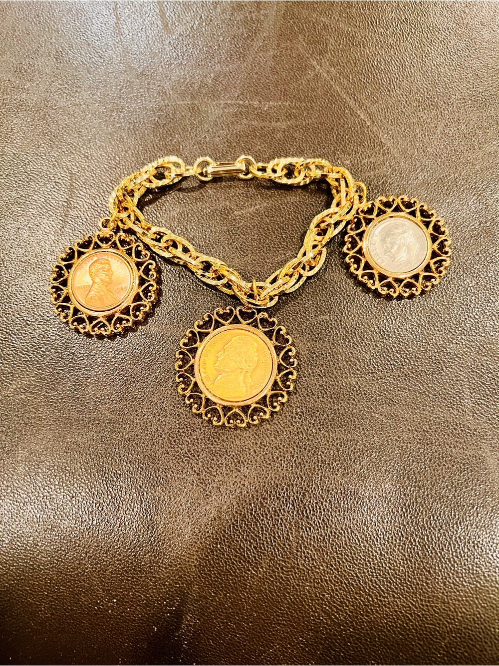 Vintage Three Coins In The Fountain Charm Bracelet Chunky Link Chain WLP